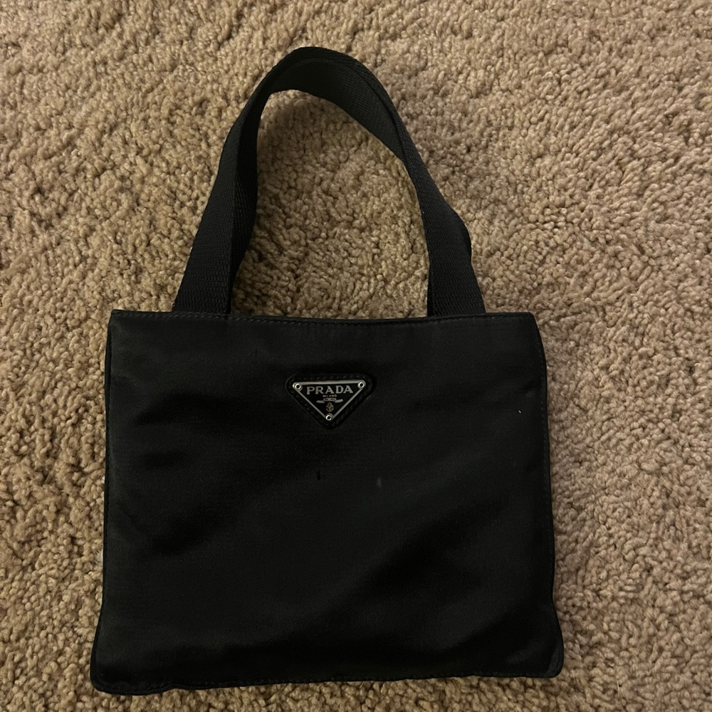 VINTAGE Nylon Tessuto mini Prada Bag in great condition!!!